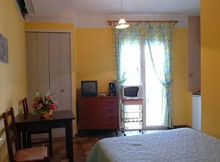 Appart hôtel Bel Ombra 2*